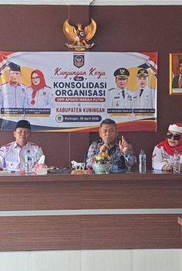 ‎Kepala BNNK Kuningan dan APDESI Perkuat Sinergi Desa Bersinar, Dorong Perdes P4GN untuk Cegah Narkoba