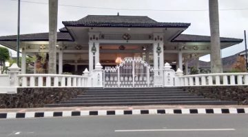 DUGAAN PENYIMPANGAN MBG DI KUNINGAN DISOROT, FRONTAL DESAK BUPATI HENTIKAN DAPUR DAN BUKA AUDIT TOTAL